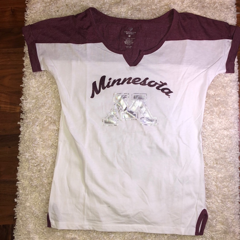 Minnesota Gophers tolled sleeve short sleeve tee